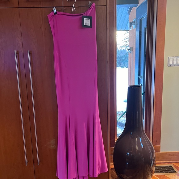 NORMA KAMALI Strapless Fishtail Gown NWT Orchid Pink - Picture 3 of 5